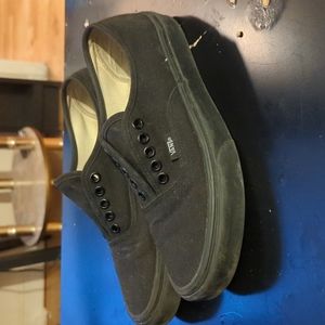 Men 7.5 women's 9 Vans shoes